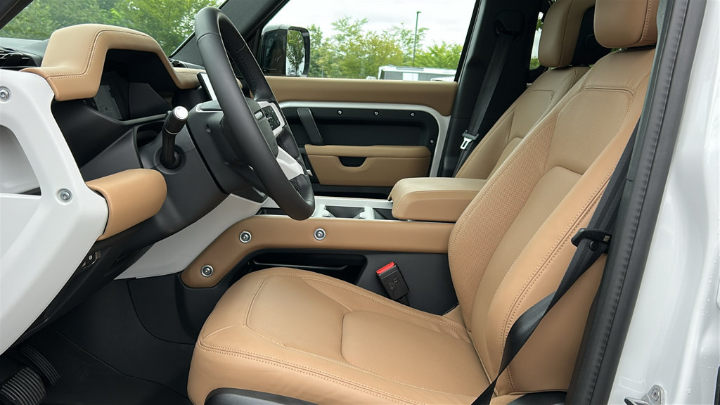 New 2026 Land Rover Defender 110 S AWD/4WD image 10