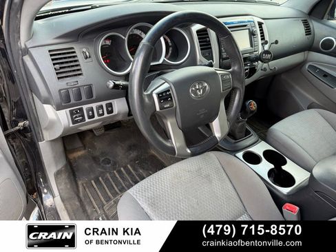 Used 2013 Toyota Tacoma 4x4 Access Cab w/ SR5 Pkg image 9