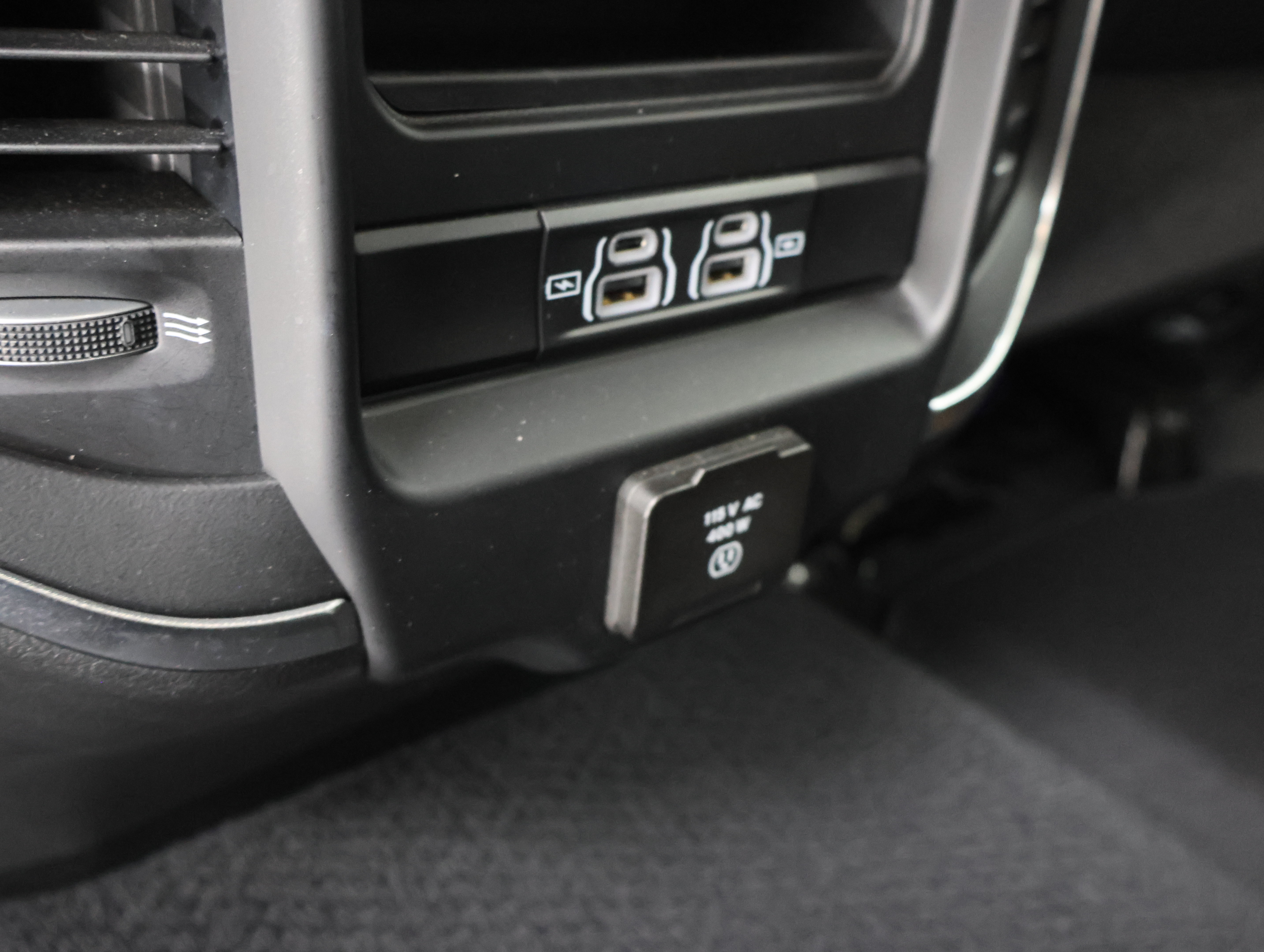 Used 2022 RAM 2500 Laramie w/ Night Edition AWD/4WD image 37