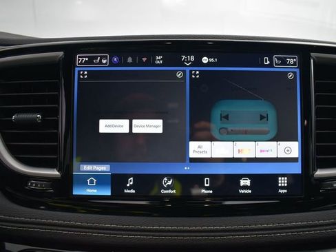 New 2026 Chrysler Pacifica Select image 27