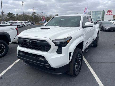 New 2026 Toyota Tacoma TRD Sport image 3