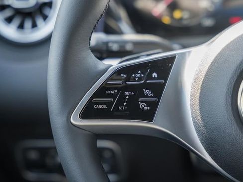 New 2026 Mercedes-Benz GLB 250 4MATIC image 29