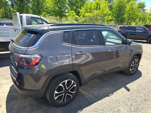 Used 2022 Jeep Compass Limited AWD/4WD image 4