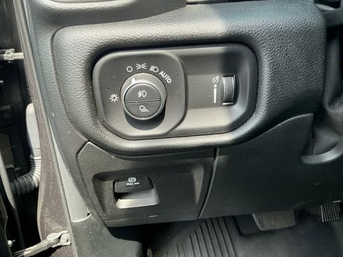 Used 2020 RAM 1500 Big Horn image 23