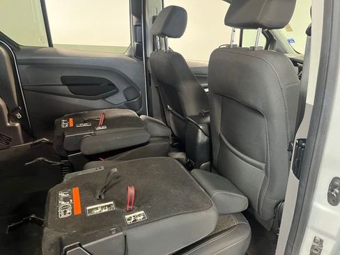 Used 2019 Ford Transit Connect XLT FWD image 14