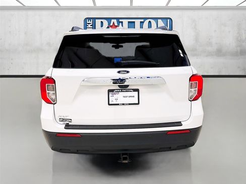 Used 2023 Ford Explorer XLT image 6