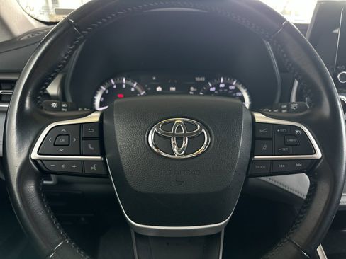Used 2023 Toyota Highlander LE image 22