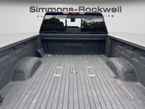 Used 2025 GMC Sierra 3500 Denali w/ Denali Reserve Package AWD/4WD image 10