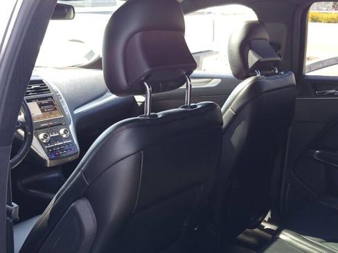 Used 2019 Lincoln MKC Reserve w/ MKC Technology Package image 21