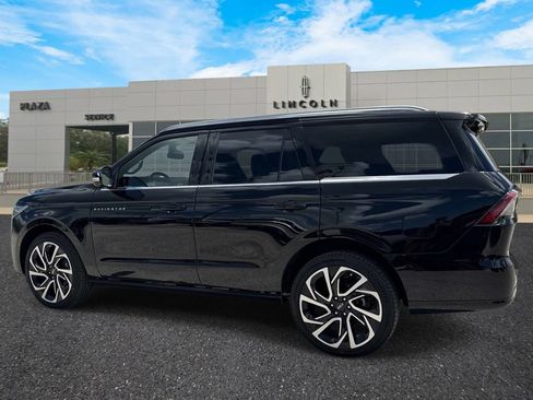New 2026 Lincoln Navigator Black Label AWD/4WD image 5