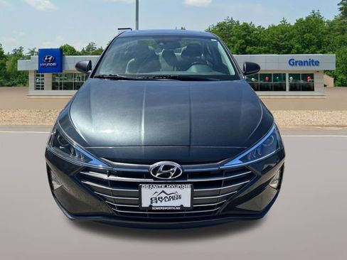 Used 2020 Hyundai Elantra Value Edition FWD image 3