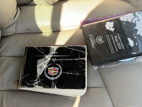 Used 2005 Cadillac XLR image 14