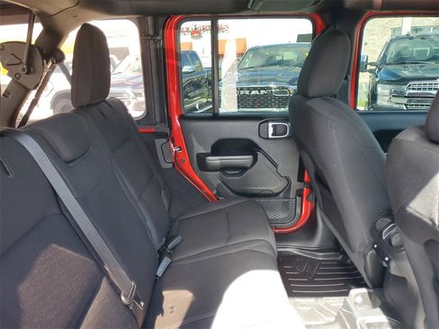 Used 2021 Jeep Wrangler Unlimited Sport image 31