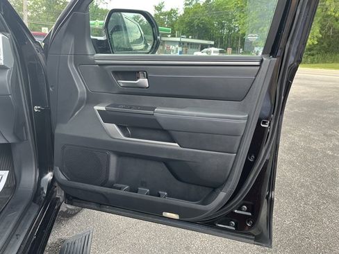 Used 2023 Toyota Tundra Platinum AWD/4WD image 37