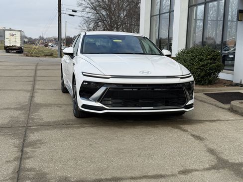 New 2026 Hyundai Sonata SEL FWD image 13