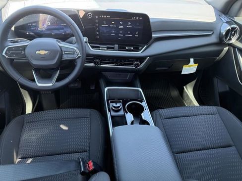 New 2026 Chevrolet Equinox LT w/ Safety and Technology Package FWD image 15