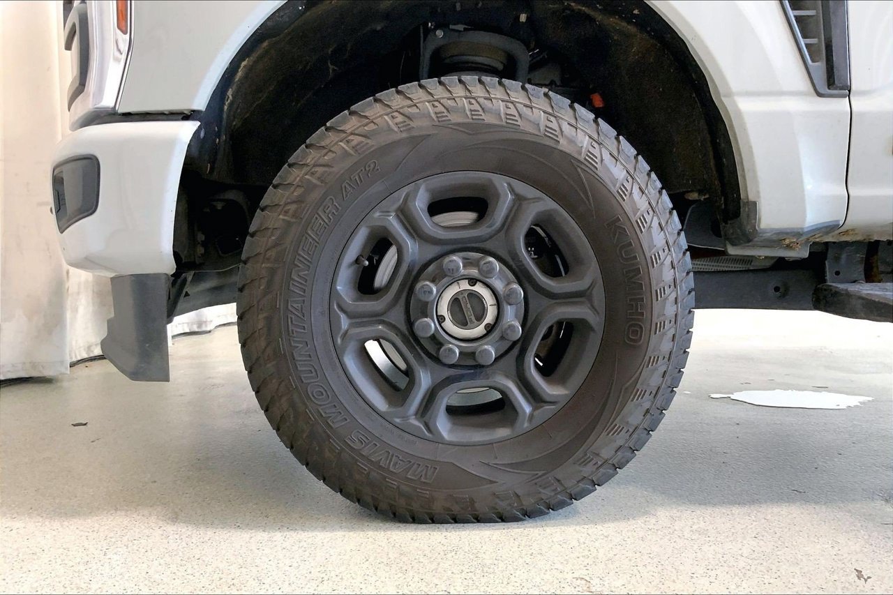 Used 2025 Ford F350 XL w/ STX Appearance Package AWD/4WD image 6