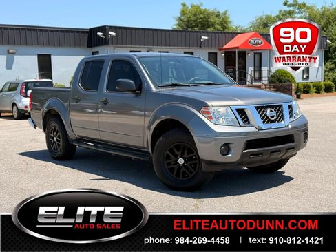 Used 2019 Nissan Frontier SV RWD image 1