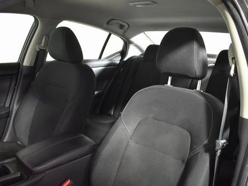 Certified 2025 Nissan Sentra S image 10