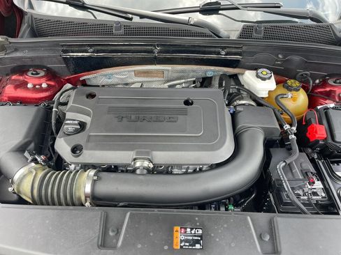 Used 2021 Buick Envision Essence w/ Technology Package I AWD/4WD image 37