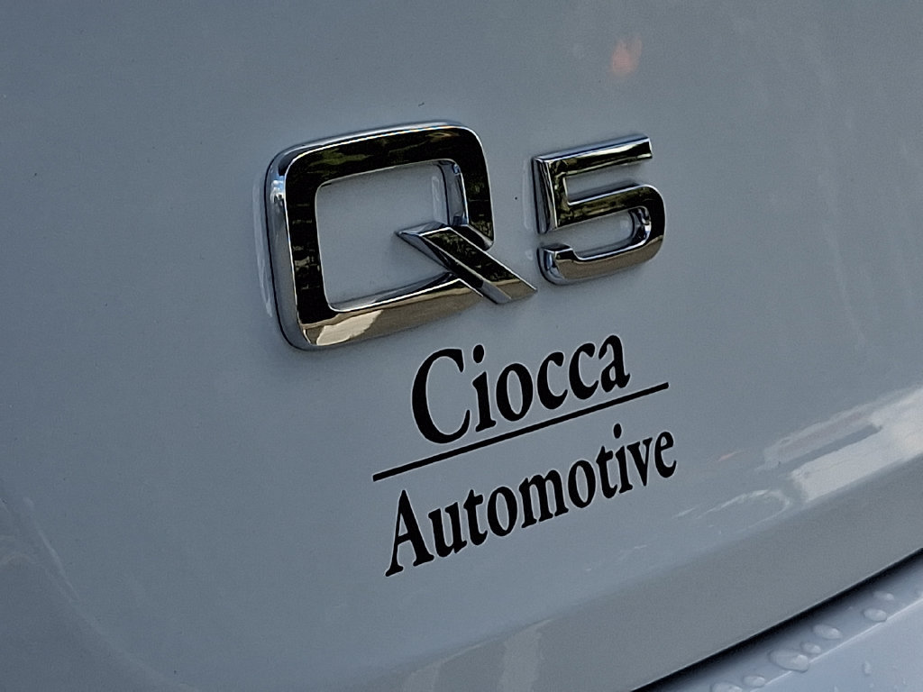 Used 2023 Audi Q5 2.0T Premium w/ Convenience Package AWD/4WD image 29