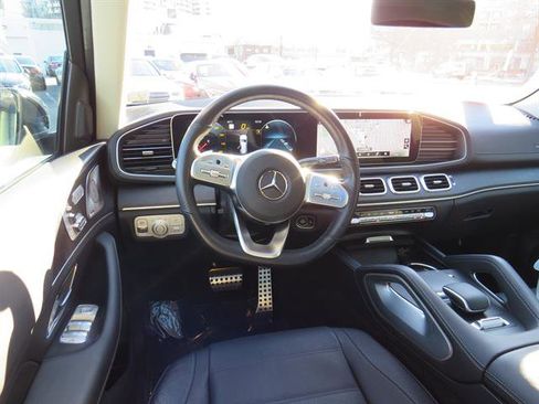 Certified 2023 Mercedes-Benz GLS 580 4MATIC image 8