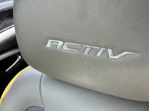 Used 2025 Chevrolet Trax ACTIV w/ Driver Confidence Package FWD image 11