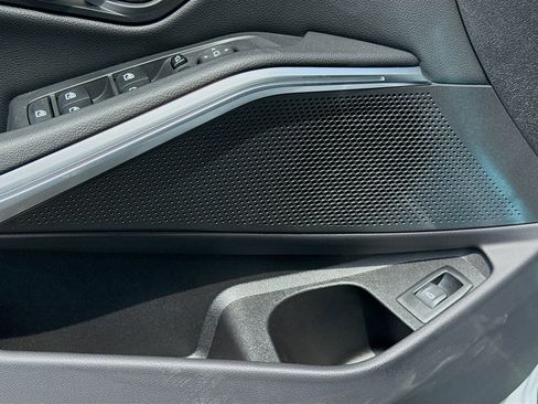 New 2026 BMW 330i Sedan w/ M Sport Package RWD image 24