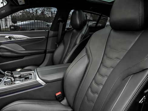 Used 2026 BMW 840i xDrive w/ M Sport Professional Package image 2