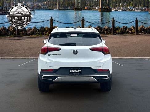 Used 2022 Buick Encore GX Select w/ Safety Package II AWD/4WD image 6