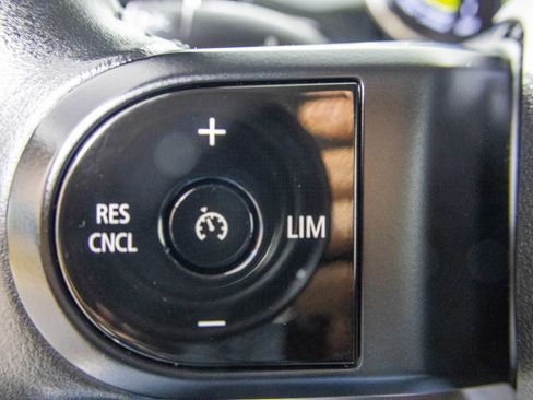 Used 2023 MINI Cooper SE image 31