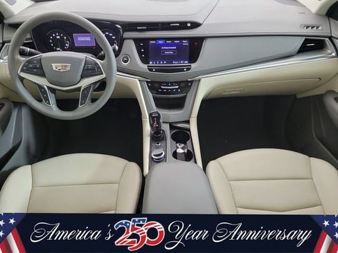 Used 2023 Cadillac XT5 Premium Luxury w/ Technology Package FWD image 11