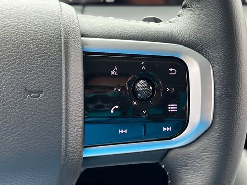 New 2026 Nissan Armada SV image 16