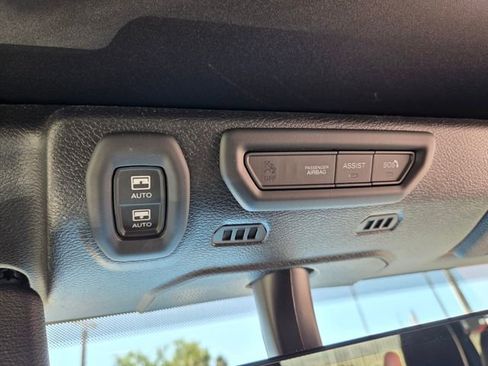 Certified 2022 Jeep Wrangler Unlimited Sahara w/ LED Lighting Group image 33