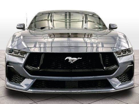 Used 2024 Ford Mustang GT RWD image 3