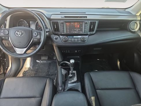 Used 2018 Toyota RAV4 Limited w/ Carpet Mat Package FWD image 10