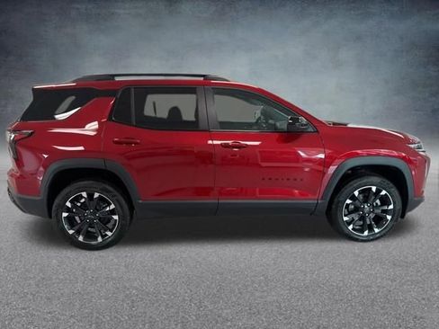 New 2026 Chevrolet Equinox RS w/ LPO, Floor Liner Package FWD image 5