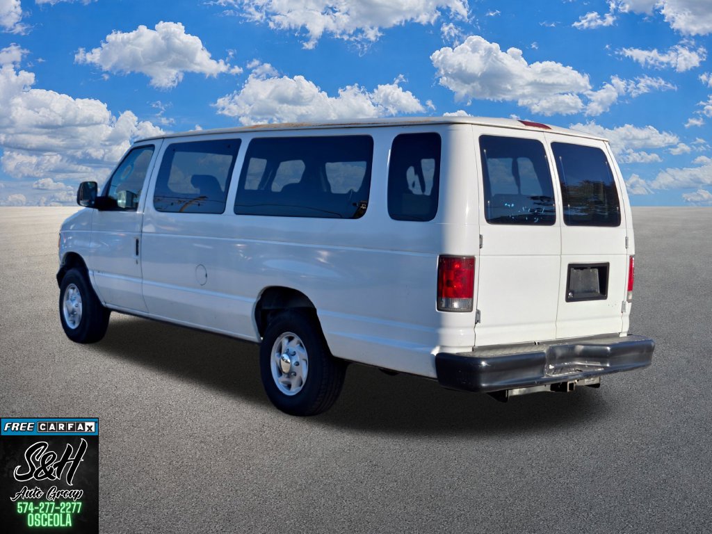 Used 2003 Ford E-350 and Econoline 350 Club Wagon RWD image 11