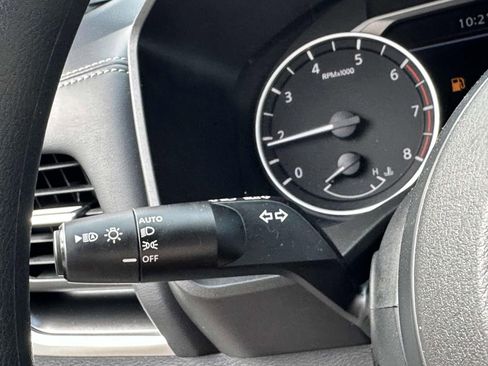 Used 2024 Nissan Rogue SV image 29