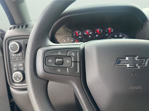 Used 2025 Chevrolet Silverado 2500 Custom w/ Custom Value Package image 28