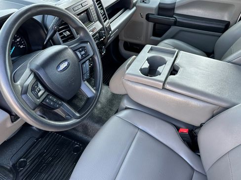 Used 2022 Ford F250 XL w/ Power Equipment Group image 10