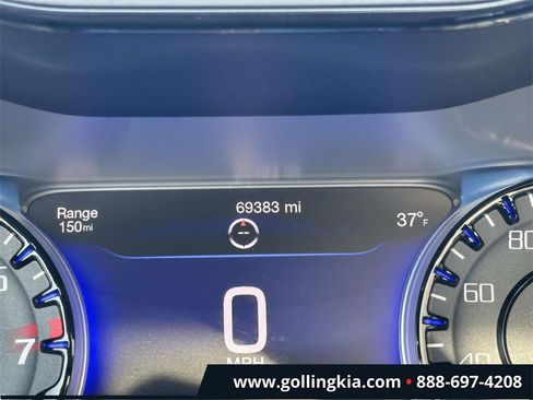 Used 2015 Chrysler 200 S w/ Navigation & Sound Group I image 21