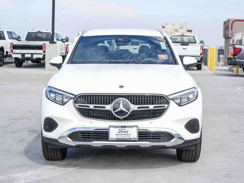 Used 2026 Mercedes-Benz GLC 300 image 2