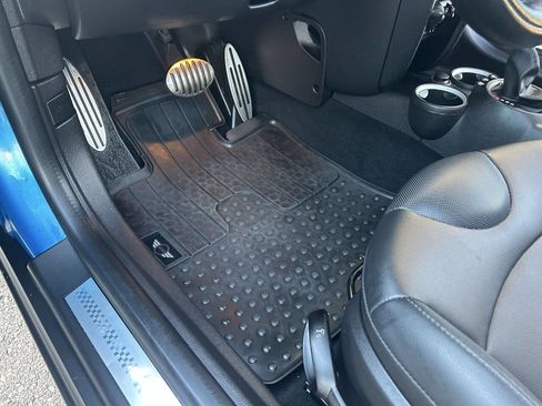 Used 2011 MINI Cooper S image 11