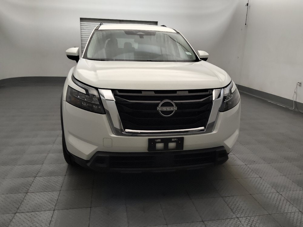 Used 2024 Nissan Pathfinder SV FWD image 14