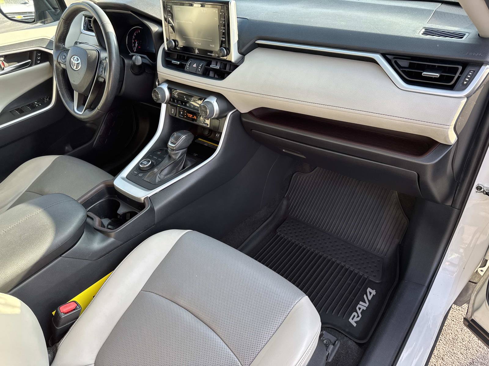 Used 2019 Toyota RAV4 Limited w/ Advanced Technology Package AWD/4WD image 26