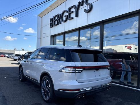 New 2025 Lincoln Aviator Reserve w/ Equipment Group 201A image 2