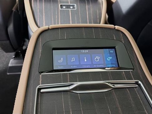 New 2025 Lincoln Navigator L Black Label AWD/4WD image 28