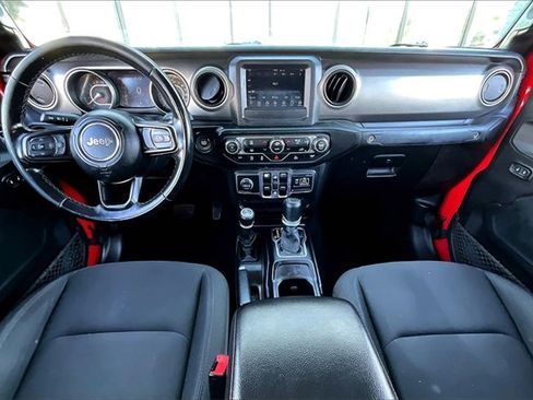 Used 2021 Jeep Gladiator Sport image 7