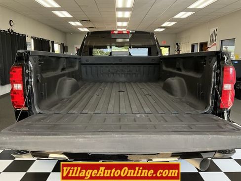 Used 2018 GMC Sierra 3500 Denali w/ Duramax Plus Package AWD/4WD image 32